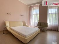 Prodej, byt 2+1, 102 m2, Hlavní třída, Mariánské Lázně - ložnice