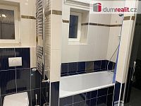 Prodej, byt 2+1, 102 m2, Hlavní třída, Mariánské Lázně - vana