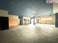 Kmerční prostor 200m2, Na Valtické - 8