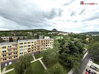 Pronájem slunného bytu 2+1 s balkonem v klidné části Bíliny - 10