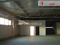 Pronájem haly ke komerčnímu využití  o velikosti 940 m2 - 4