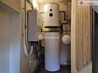 Prodej, restaurace, zahrada, garáž, nám. J.V. Kamarýta, Velešín - 14