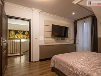 Prodej krásného 5+kk, ŘRD, Veltrusy.   - 25