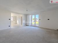 Prodej RD ve Vědomicích - Obývací pokoj