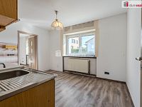 Prodej RD ve Vědomicích - původní kuchyně