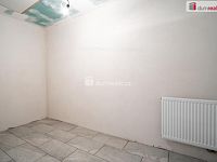 Prodej RD ve Vědomicích - šatna