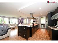 Dvougenerační dům 6+kk, 261 m2, pozemek 1081,5 m2, Praha - Lochkov - 12