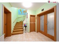 Dvougenerační dům 6+kk, 261 m2, pozemek 1081,5 m2, Praha - Lochkov - 16