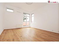 Nově zrekonsturovaný byt 3+kk, 94,44 + balkon 5,34 m2 + terasa 14,53 m2, sklep, garáž, TOP STAV, Praha 9 - Prosek - 13