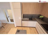 Nově zrekonsturovaný byt 3+kk, 94,44 + balkon 5,34 m2 + terasa 14,53 m2, sklep, garáž, TOP STAV, Praha 9 - Prosek - 8