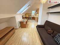 Pronájem bytu 2+kk 54 m2 Štěrboholy zařízený podkroví cihla
