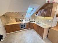 Pronájem bytu 2+kk 54 m2 Štěrboholy zařízený podkroví cihla - 4
