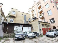 Komerční objekt ve vnitrobloku ulic Šmeralova Sokolovská v Rybářích 