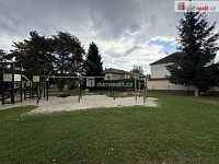 exkluzivní pronájem prostorného udržovaného domu se zahradou ČB - U Cihelny - 18