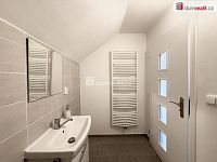 Komfortní bydlení 3+kk – nově zrekonstruovaný byt v Děčíně s vlastním parkováním - 11