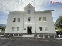 Komfortní bydlení 3+kk – nově zrekonstruovaný byt v Děčíně s vlastním parkováním - 12