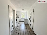Komfortní bydlení 3+kk – nově zrekonstruovaný byt v Děčíně s vlastním parkováním - 2