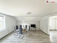 Komfortní bydlení 3+kk – nově zrekonstruovaný byt v Děčíně s vlastním parkováním - 3