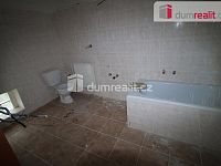 Ubytovací zařízení vhodné k provozování hotelu či ubytovny s pozemkem v Nové Halži u Aše - 17