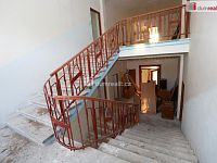 Ubytovací zařízení vhodné k provozování hotelu či ubytovny s pozemkem v Nové Halži u Aše - 25