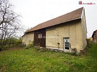 Stodola a kovárna s pozemkem cca 1600 m2 - 4