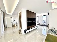 Luxusní byt 3+kk s terasami, GS a sklepem - 9