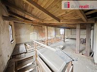 Objekt bývalého mlýna v obci Mšeno a skladu či výrobní haly - 13