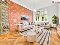 Prodej slunného bytu 2+1 v centu Karlových Varů u lesa  - 25