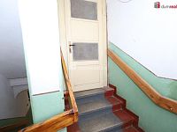 Vícegenerační vila v centru Aše se zahradou a garáží - 21