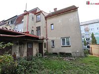 Vícegenerační vila v centru Aše se zahradou a garáží - 26