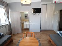 Zavedený hotel s restaurací po kompletní rekonstrukci v Chodové Plané - 10