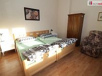 Zavedený hotel s restaurací po kompletní rekonstrukci v Chodové Plané - 12