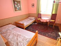 Zavedený hotel s restaurací po kompletní rekonstrukci v Chodové Plané - 13