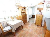 Rodinný dům 5+1 s krásnou zahradou, zahradní besedou, venkovním domkem a garáží v Dolním Rychnově - 8