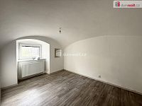 Pronájem krásného bytu 4+kk v rodinném domě ve Vchynicích - 9