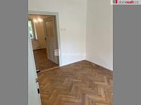 Prodej RD 5 +1 140m2 Velešín pozemek 456m2 stodola 2 garáže studovna dílna stáj sklep - 20