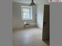 Prodej RD 5 +1 140m2 Velešín pozemek 456m2 stodola 2 garáže studovna dílna stáj sklep - 7