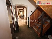 Ideální polovina domu se 14ti jednotkami s vlastní koupelnou, velkým bytem a dvěma nebytovými prostory v Kynžvartě - 13