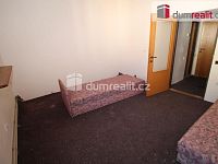 Ideální polovina domu se 14ti jednotkami s vlastní koupelnou, velkým bytem a dvěma nebytovými prostory v Kynžvartě - 22