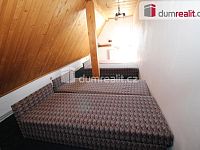 Ideální polovina domu se 14ti jednotkami s vlastní koupelnou, velkým bytem a dvěma nebytovými prostory v Kynžvartě - 25