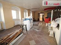 Ideální polovina domu se 14ti jednotkami s vlastní koupelnou, velkým bytem a dvěma nebytovými prostory v Kynžvartě - 5