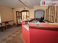 Ideální polovina domu se 14ti jednotkami s vlastní koupelnou, velkým bytem a dvěma nebytovými prostory v Kynžvartě - 6