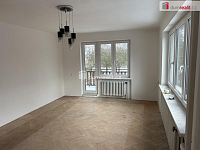 Prodej vícegeneračního rodinného domu o dispozici 5+1 v Dolních Kralovicích, okres Benešov - 7