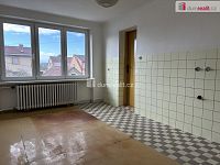 Prodej vícegeneračního rodinného domu o dispozici 5+1 v Dolních Kralovicích, okres Benešov - 9