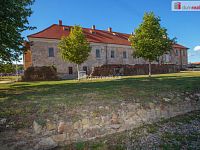 Činžovní dům 360 m2 možno až na 4 bytové jednotky  - 24