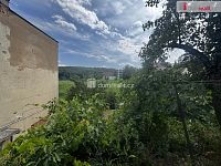 Levá část prvorepublikové vily v srdci Malvazinek - 15