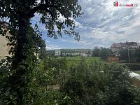 Levá část prvorepublikové vily v srdci Malvazinek - 16