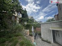 Levá část prvorepublikové vily v srdci Malvazinek - 17