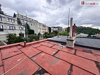 Levá část prvorepublikové vily v srdci Malvazinek - 9