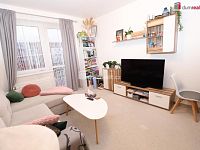 Krásný slunný byt 2+1/B/S ve druhém patře cihlového domu